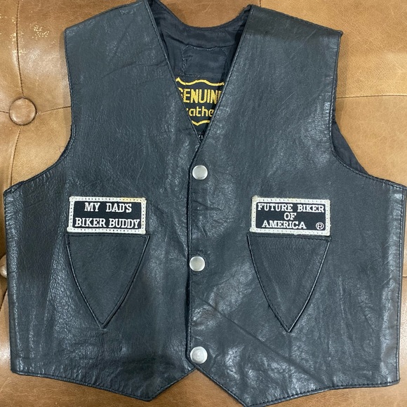 Kids vintage Leather Biker vest with (rare) Harley Davison bear on back patch - Picture 4 of 16